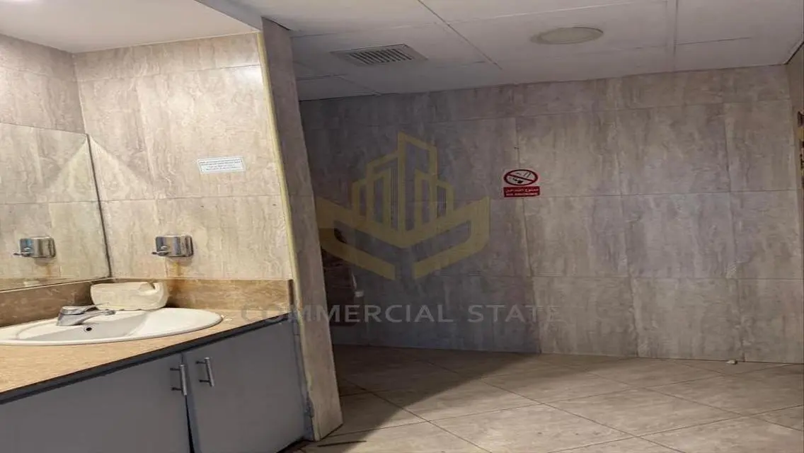 Premium Commercial Unit of 500 sqm