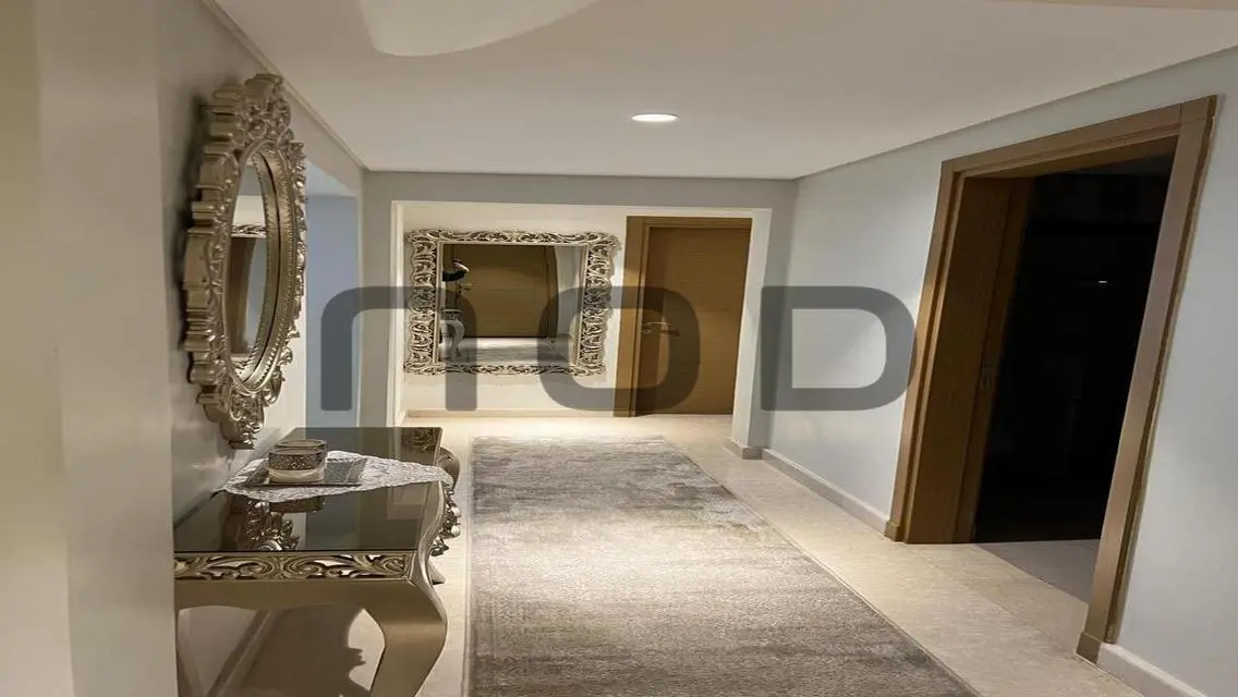 Luxurious Unit in the Heart of Downtown