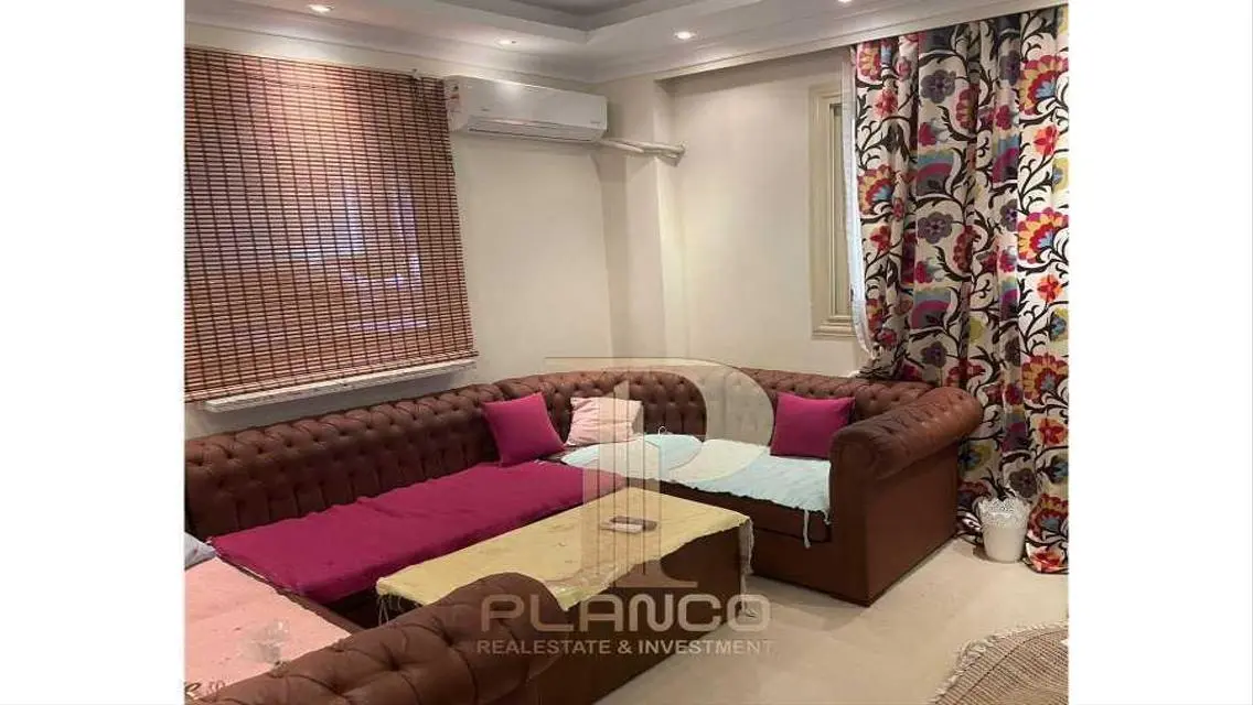 حديقة خاصة مع شرفة ومرافق متكاملة في غيت بلازا 5