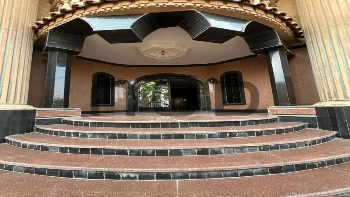 Luxury Apartment for Sale Downtown with Private Garden
