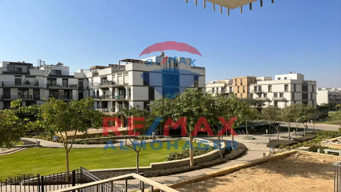 شقة فاخرة للبيع بإطلالة رائعة بسعر 13,500,000 جنيه