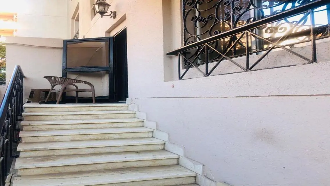 شقة رائعة للبيع بمساحة شاسعة