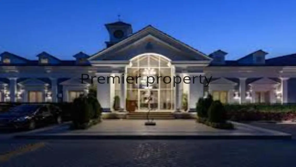 Luxury Mountain View Apartment - 245 Sq. M