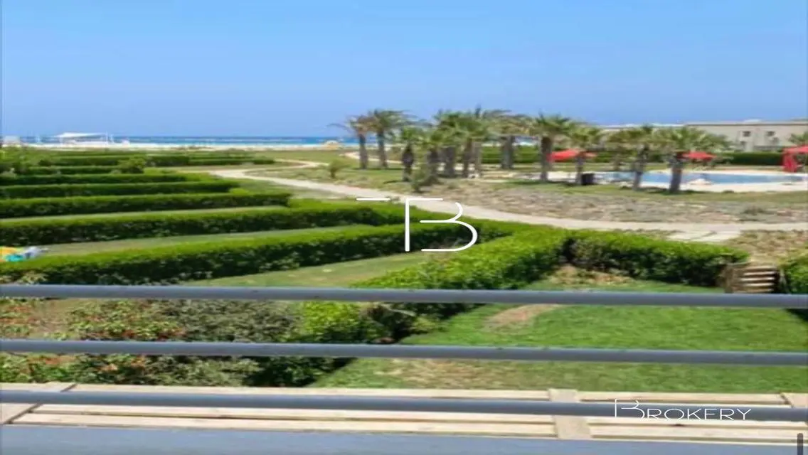 Luxury Twin House with Sea View in Amwaj