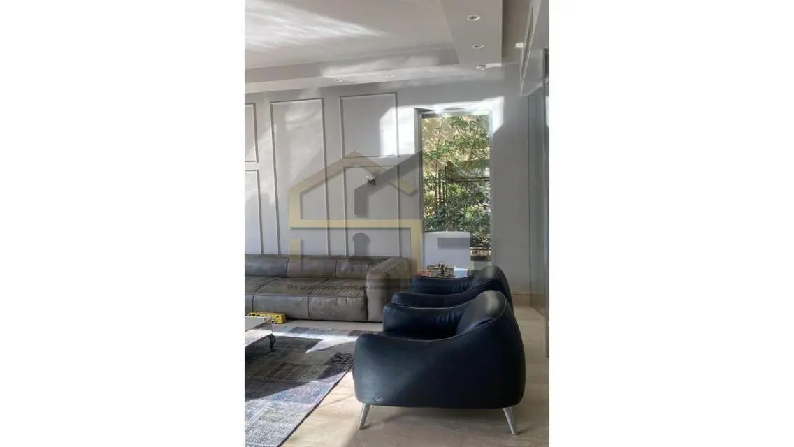 Luxury Villa for Sale - 400 sqm with Private Pool!