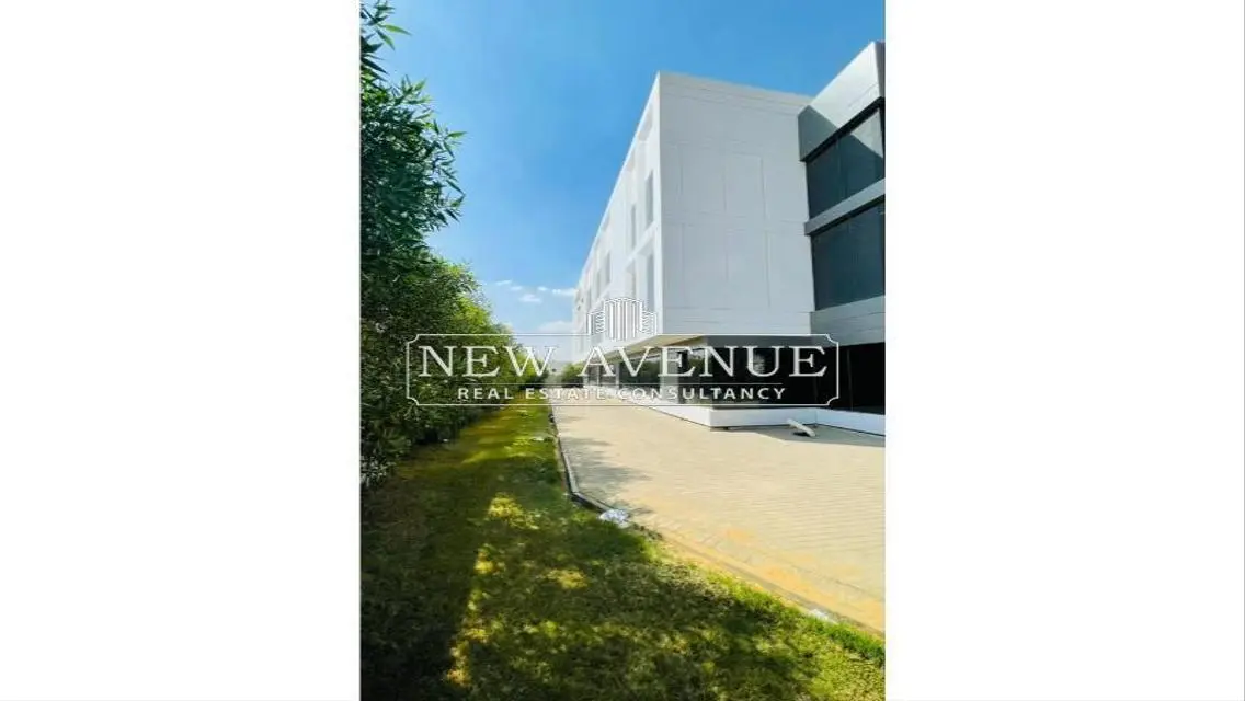 140 Meter Apartment with Covered Parking