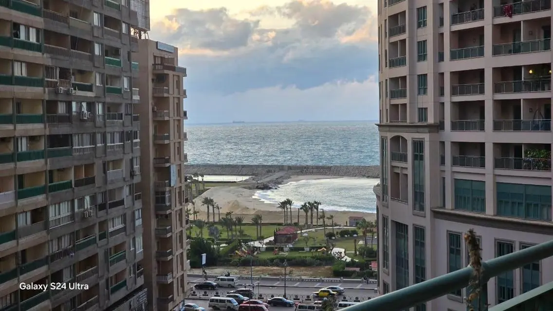 وحدة سكنية فاخرة بمساحة 280 متر - فرصة استثمارية مذهلة