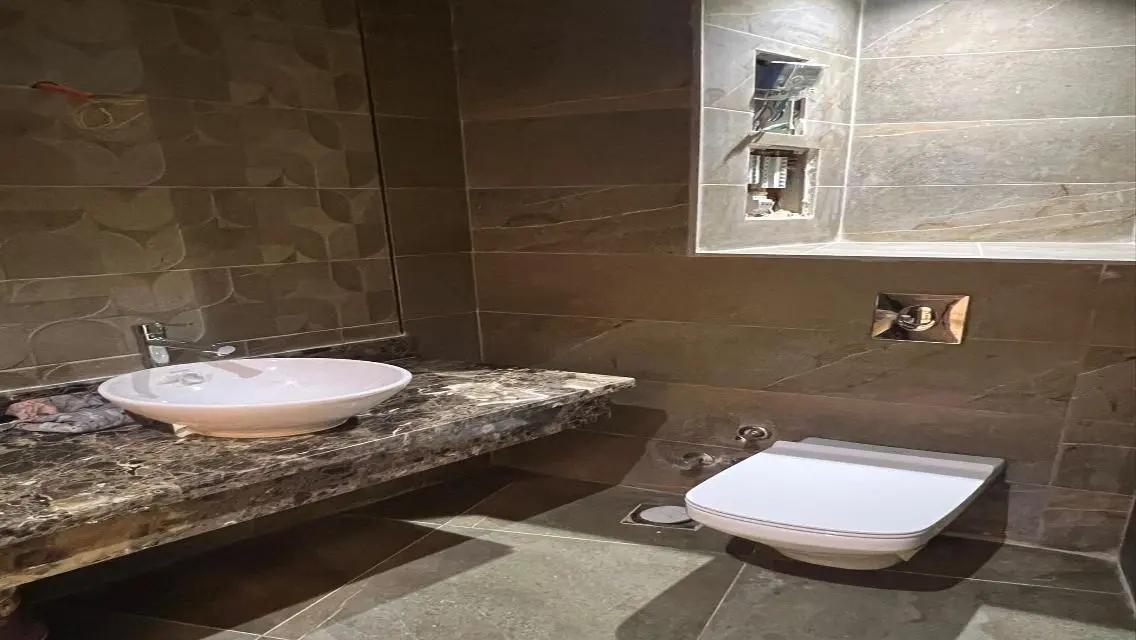 Luxury Apartment for Sale with Spacious Area in City Center