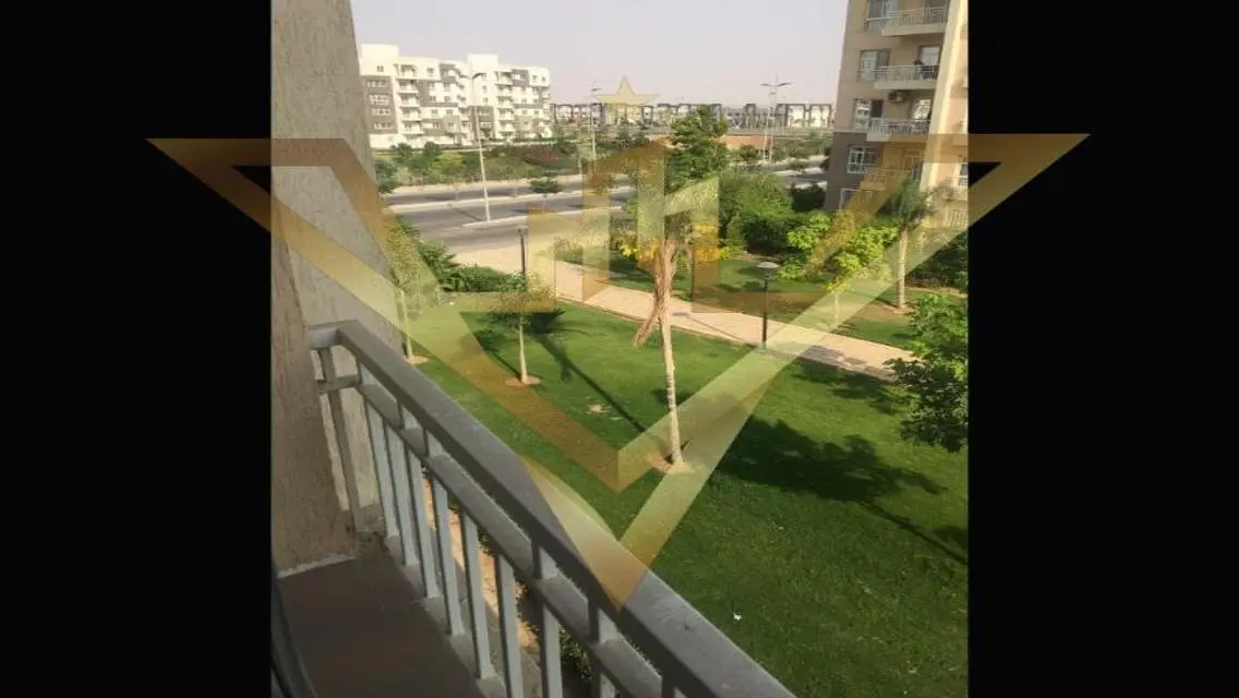 شقة رائعة مع غرفة دراسة للإيجار