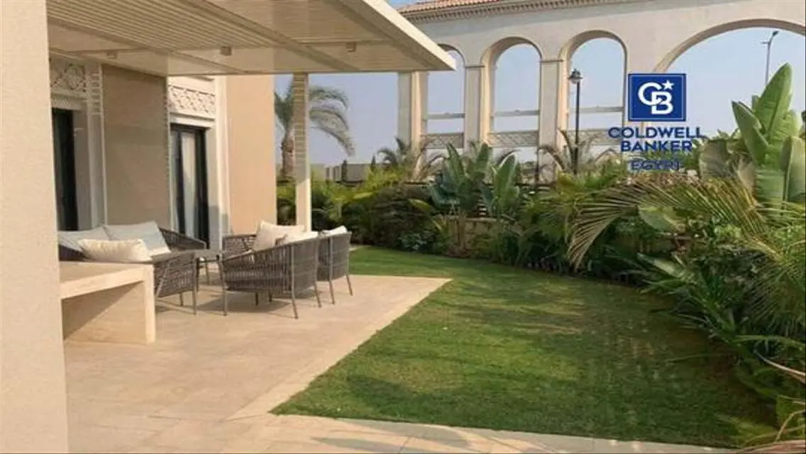 شقة فاخرة بمساحة واسعة مع إطلالات خلابة