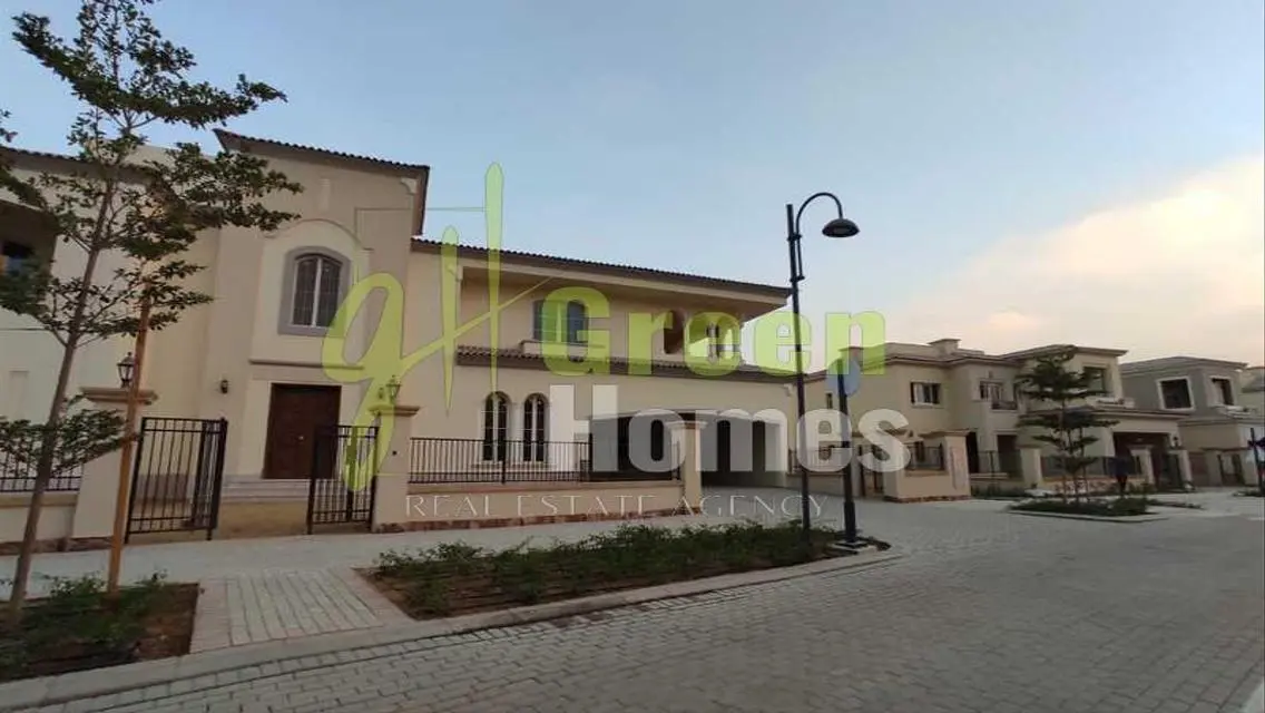 Luxurious Apartment with Full Amenities in the City Center