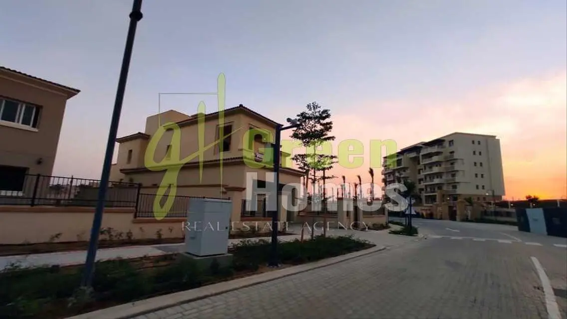 Luxurious Apartment with Full Amenities in the City Center