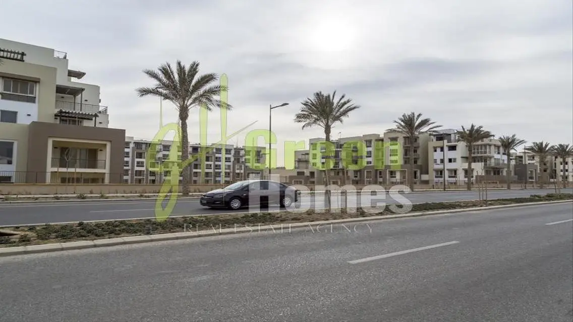 Luxurious Apartment with Shared Pool and Security