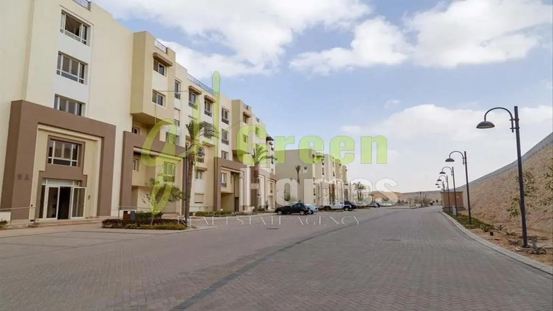 Luxurious Apartment with Shared Pool and Security