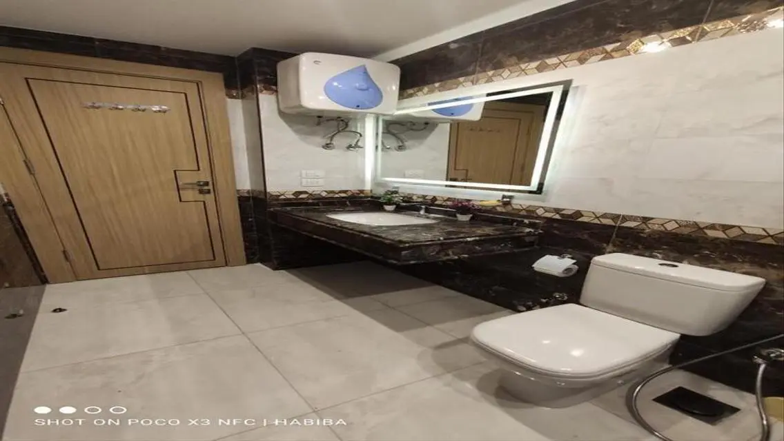 Luxury Apartment in Eastown - 3 Bedrooms