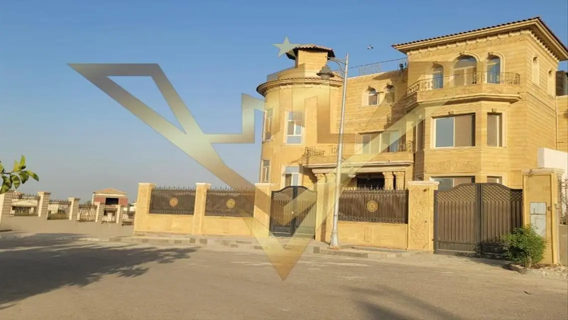 Luxury Villa with Private Garden for Sale