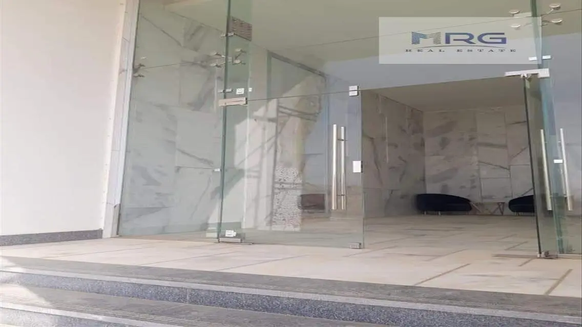 Luxury 3-Bedroom Apartment with Stunning Views