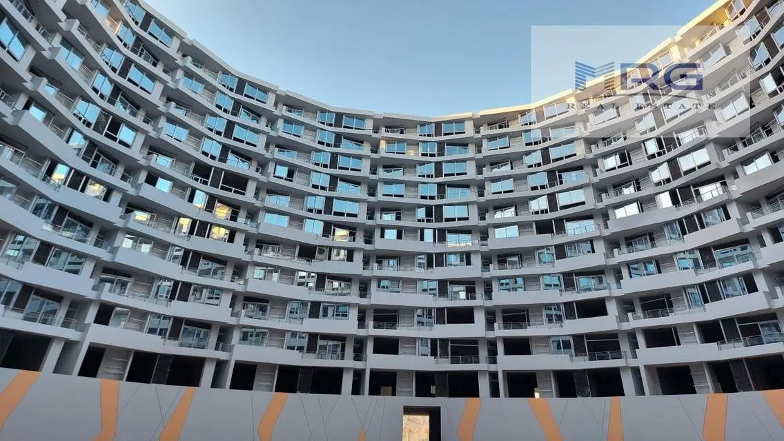 Luxury 3-Bedroom Apartment with Stunning Views