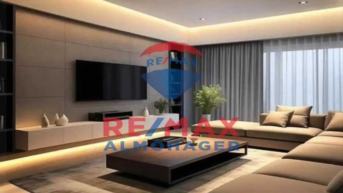 شقة فاخرة مع حديقة خاصة وغرفة خادمة