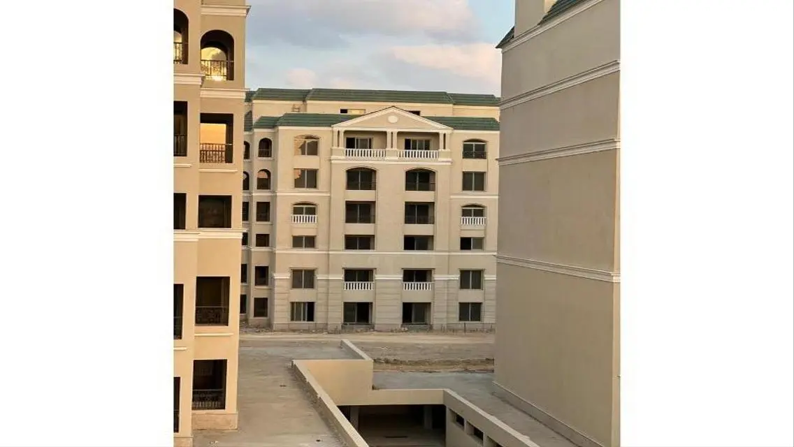شقة فاخرة بمساحة 3 غرف نوم للبيع