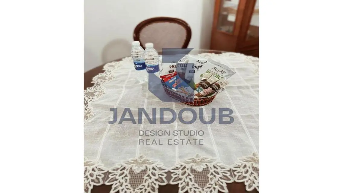 شقة مميزة للبيع في قلب المدينة