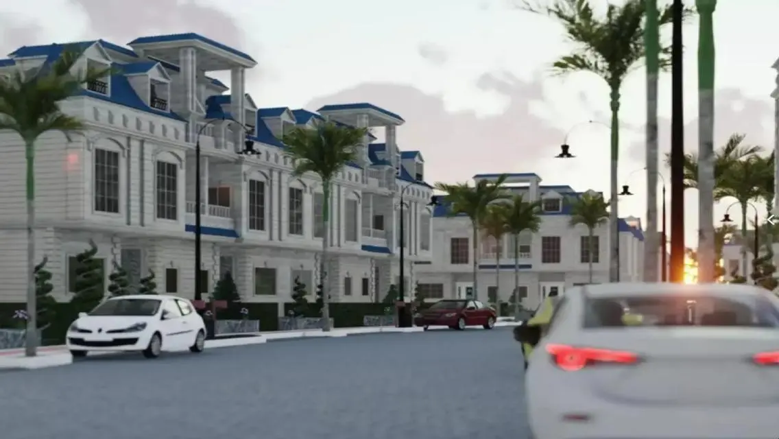 شقة راقية بمساحة واسعة في مجمع سكني متميز