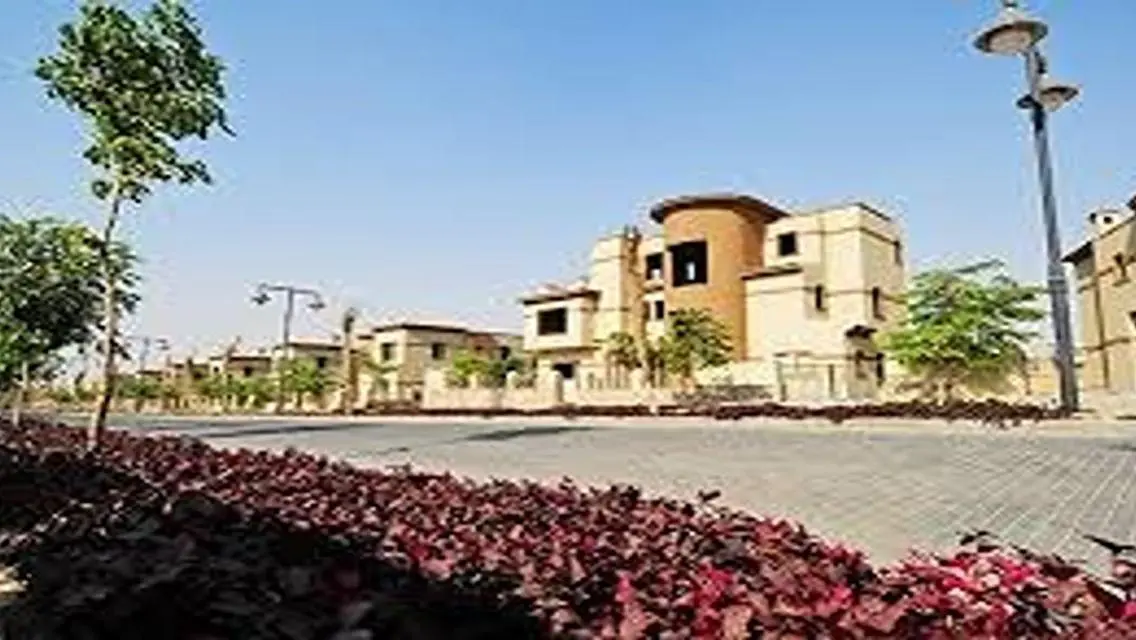 Luxury Apartment with 950 sqm and Private Garden