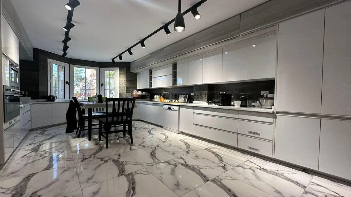 Luxury Apartment for Sale in I-Zone at an Attractive Price