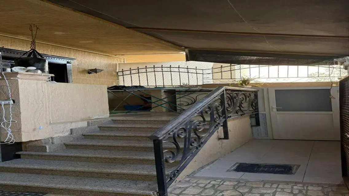 مجمع سكني فاخر في قلب المدينة
