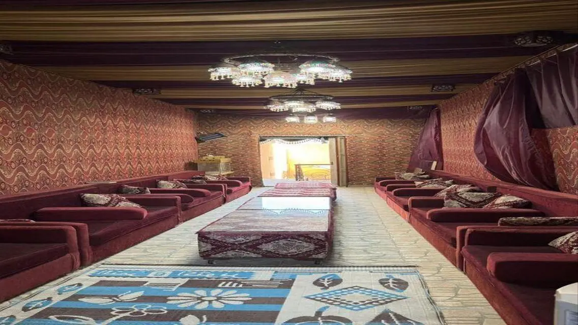 مجمع سكني فاخر في قلب المدينة