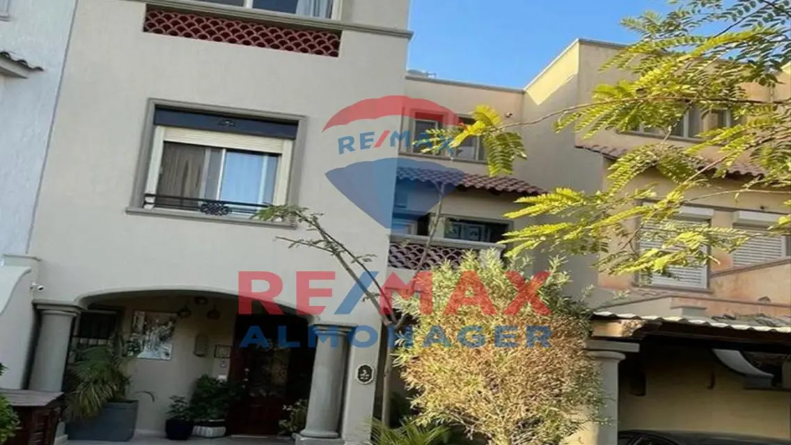 Luxury 2-Bedroom Apartment with Breathtaking Views