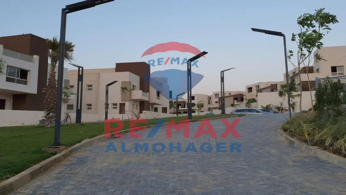 Luxury Apartment with Private Garden - 8,140,000 EGP