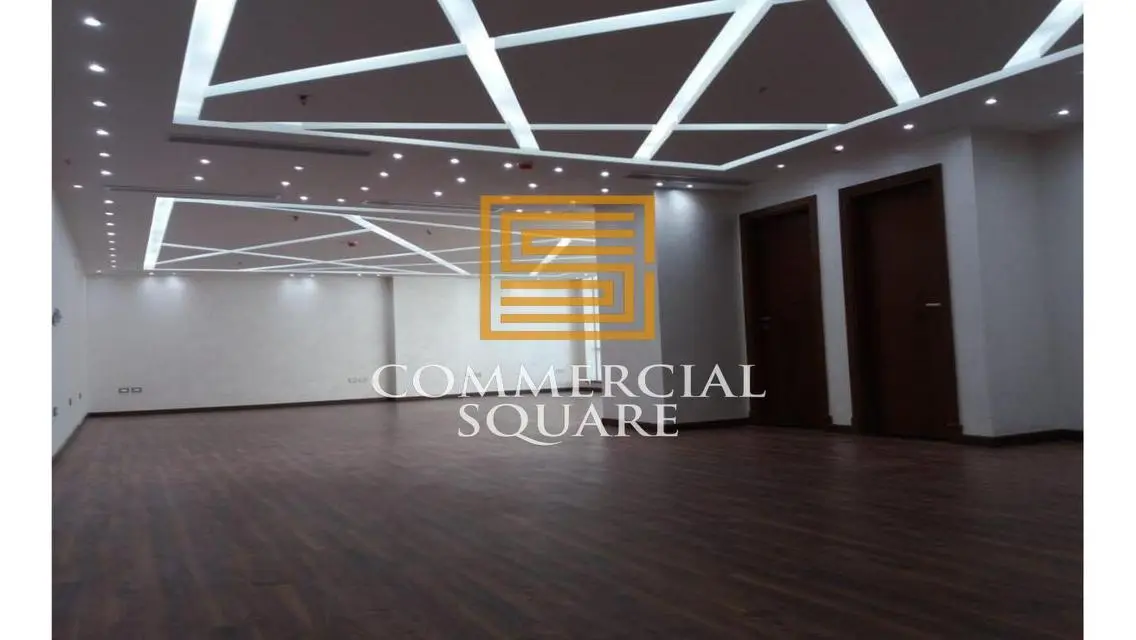 Luxurious 160 sqm Apartment in the Heart of the City