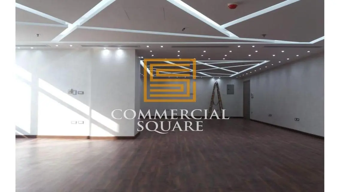 Luxurious 160 sqm Apartment in the Heart of the City