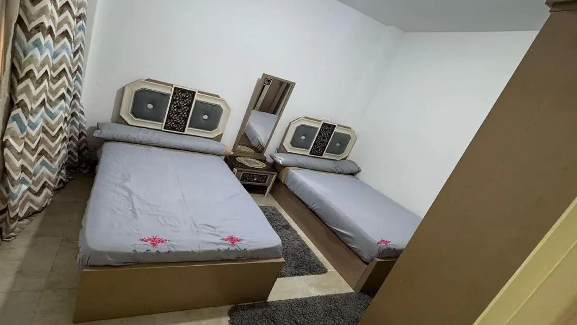 شقة مميزة للإيجار، موقع ممتاز، 21000 جنيه