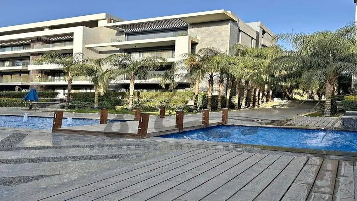 فيلا فاخرة للبيع بالحدائق