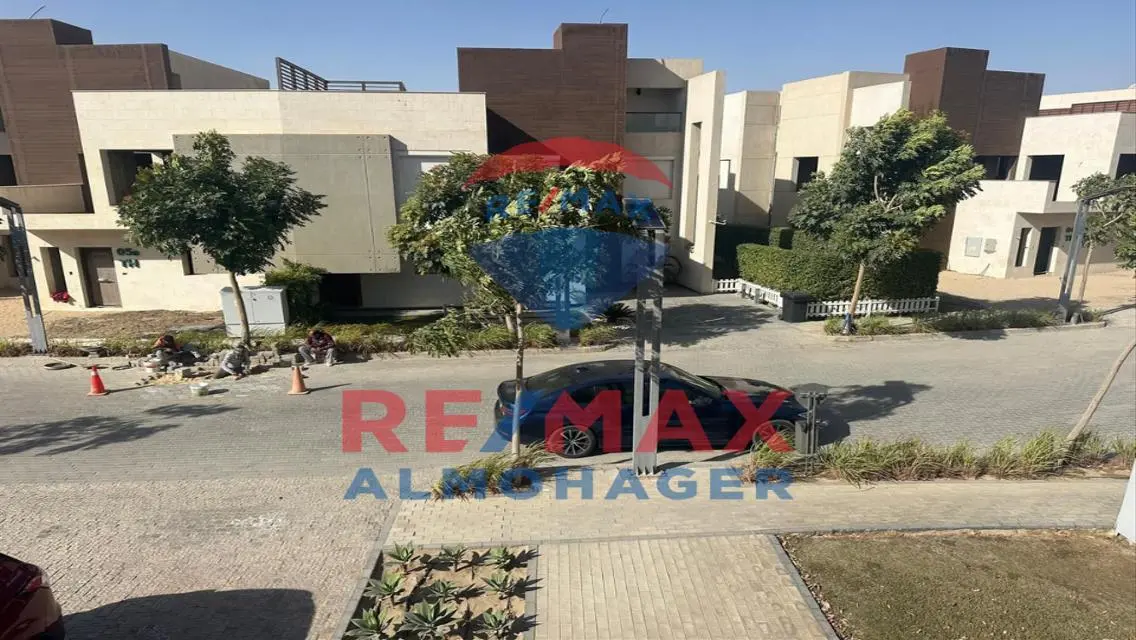 شقة فاخرة بمساحة واسعة وبإطلالة مميزة