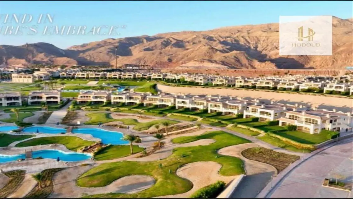 فيلا فاخرة مع حديقة خاصة وحارس أمن