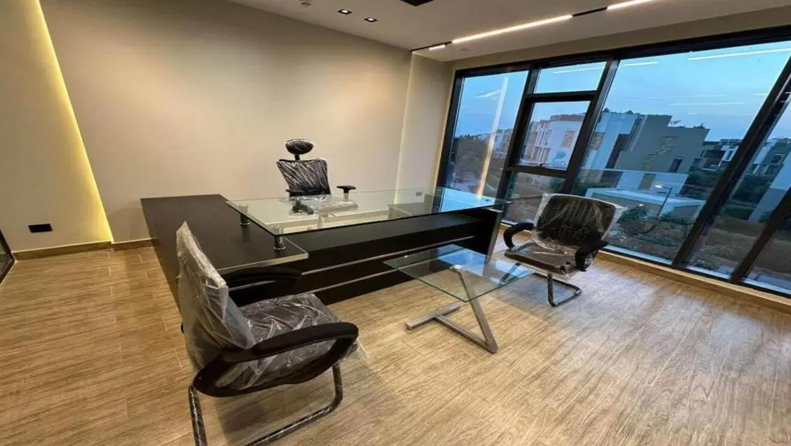 Luxury Apartment in Polygon Extension - Westown Residences