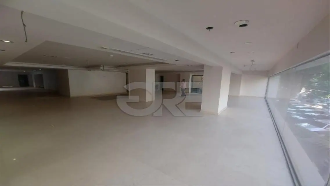 Investment Opportunity: Spacious Property 430