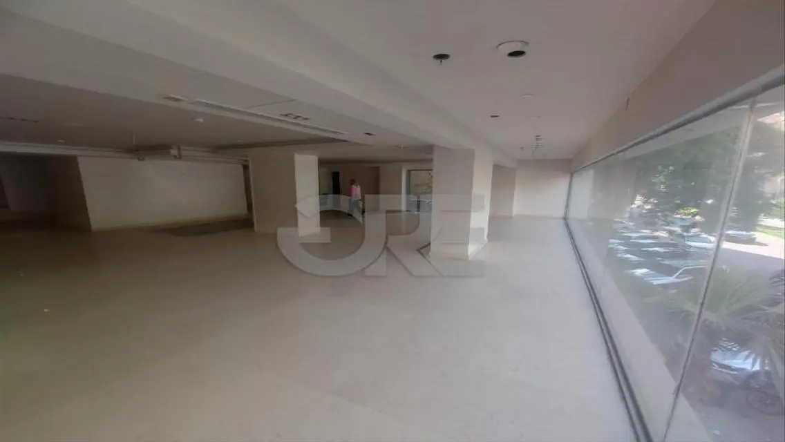 Investment Opportunity: Spacious Property 430