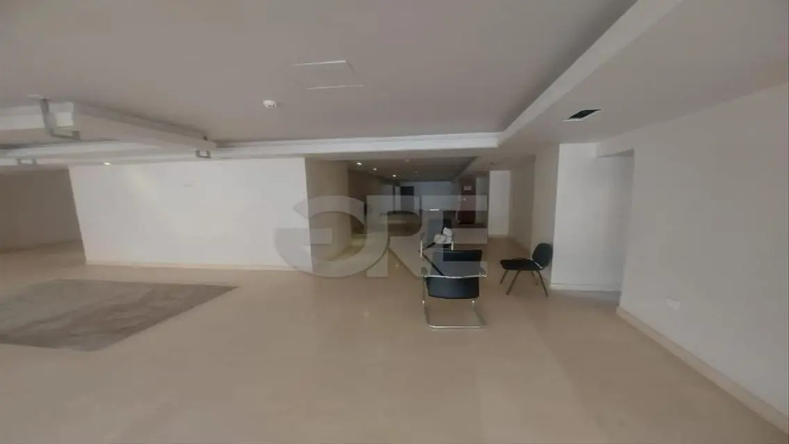Investment Opportunity: Spacious Property 430