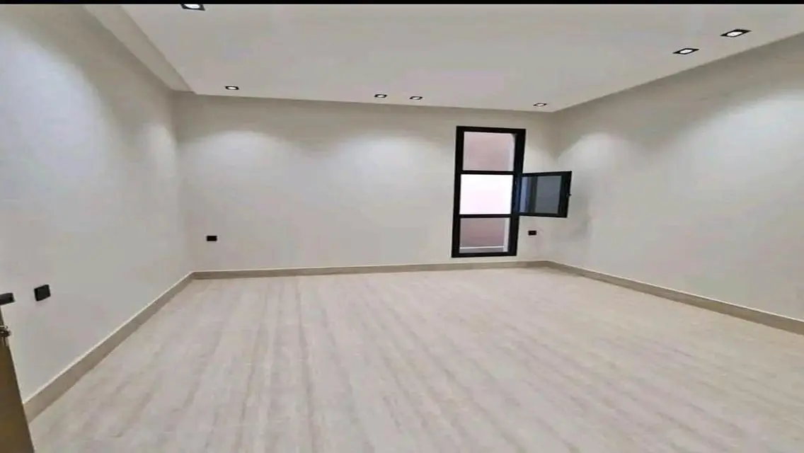 Luxury Villa with Private Garden and Pool in Prime Location