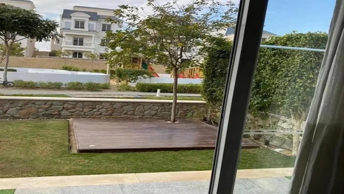 Luxury Apartment for Sale Overlooking Lakes - 7,000,000 EGP