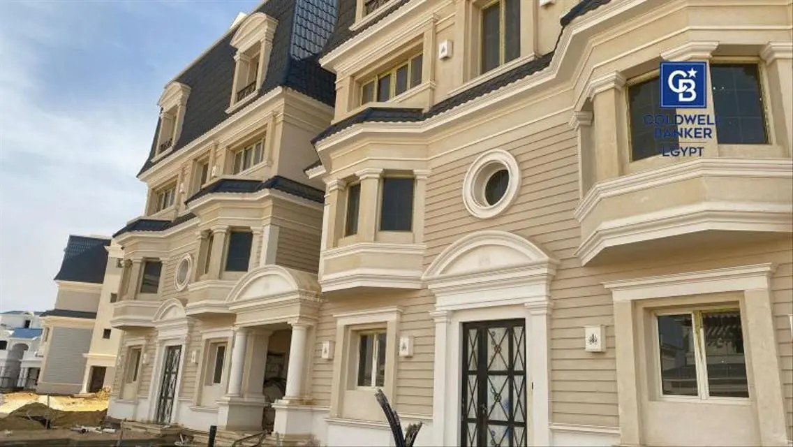 Luxury Apartment with Private Garden and Stunning Views