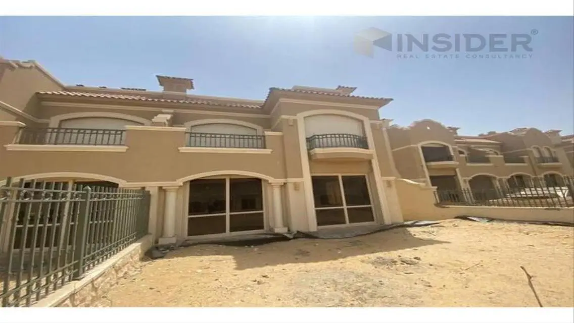 Luxury Villa for Sale with Spacious Living and Stunning Views