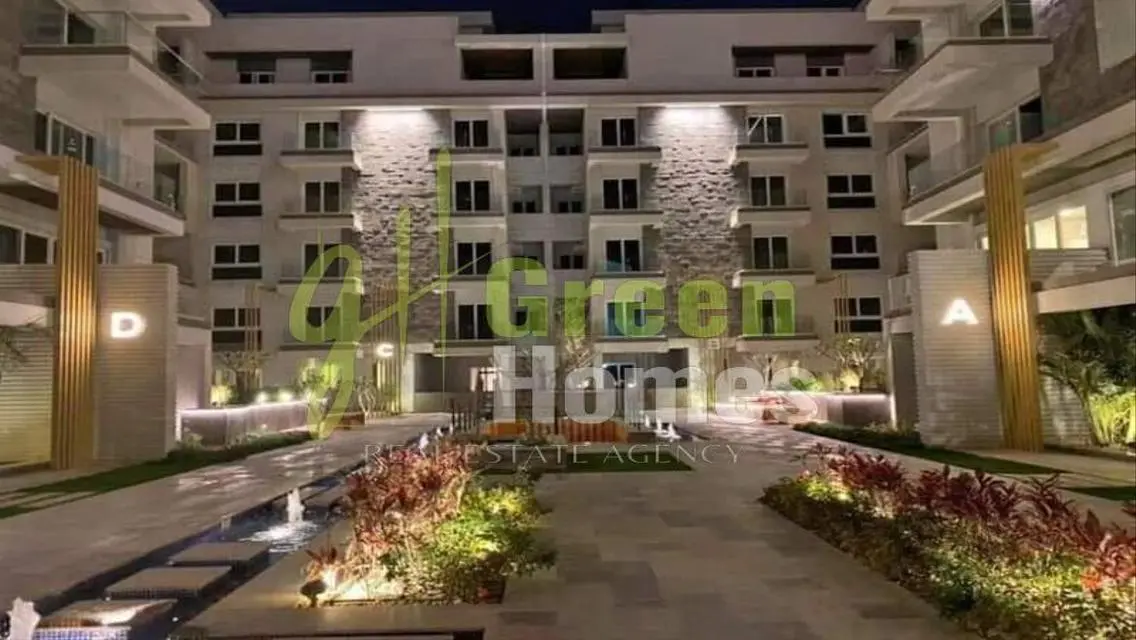 شقة فاخرة للإيجار في I-City 15