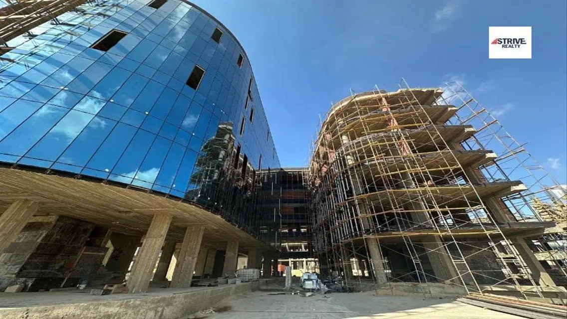 عقار متميز للبيع في Strive Real Estate
