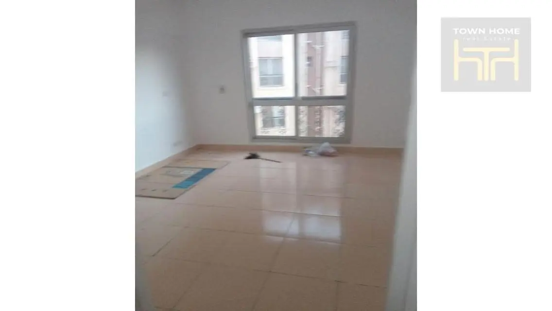 منزل مدينة حديث مع مزايا متعددة