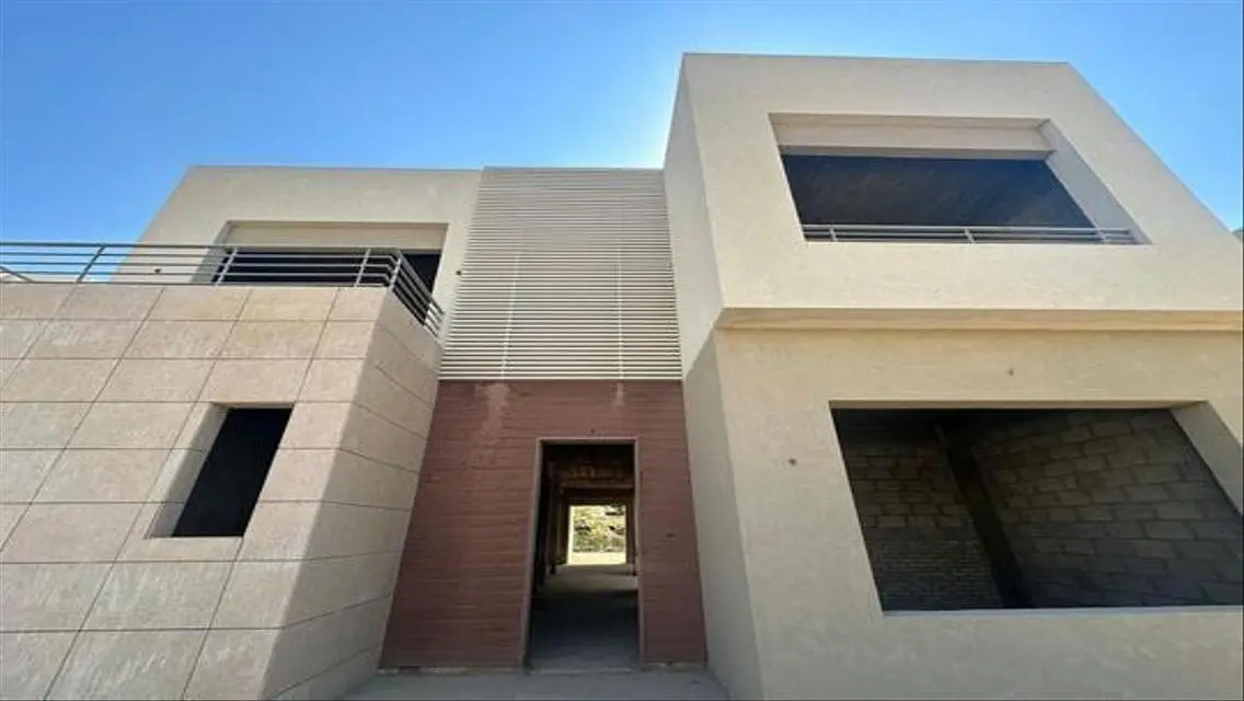 Luxurious Villa with Modern Design in Prime Location